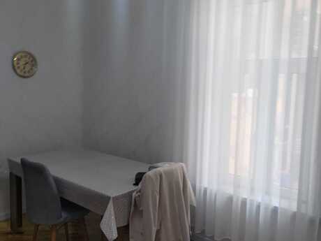 2 otaqlı köhnə tikili - Nizami m. - 40 m²