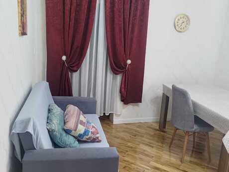 2 otaqlı köhnə tikili - Nizami m. - 40 m²