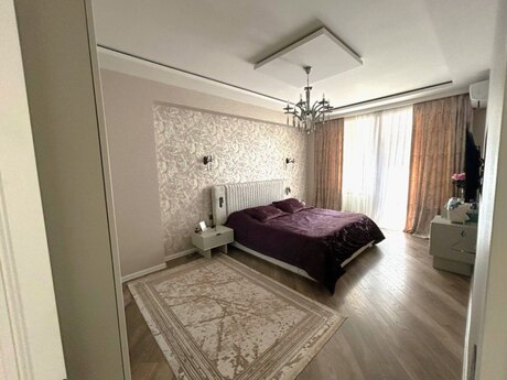 4 otaqlı yeni tikili - Binəqədi r. - 135 m²