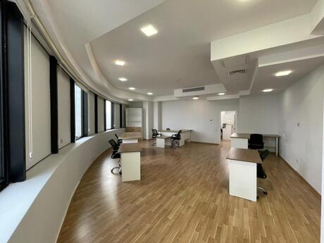 4-комн. офис - Хатаинский р. - 242 м²