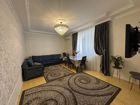 8 otaqlı həyət evi/bağ evi - Hövsan q. - 170 m²