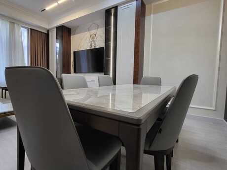 3 otaqlı yeni tikili - Ağ şəhər q. - 140 m²