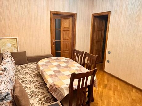 2 otaqlı köhnə tikili - 20 Yanvar m. - 50 m²