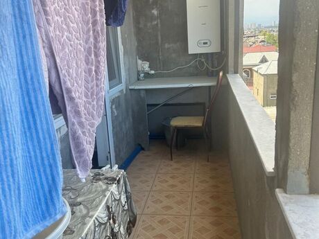4 otaqlı köhnə tikili - Biləcəri q. - 90 m²