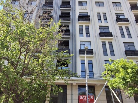 4 otaqlı yeni tikili - Nəsimi r. - 221 m²