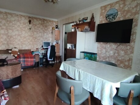 2 otaqlı köhnə tikili - Qara Qarayev m. - 46 m²
