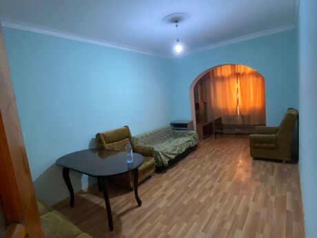 2 otaqlı köhnə tikili - Elmlər Akademiyası m. - 65 m²