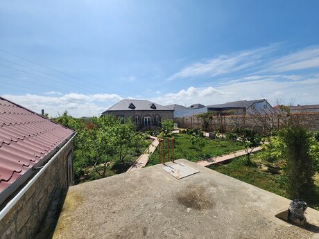 5 otaqlı həyət evi/bağ evi - Mərdəkan q. - 195 m²