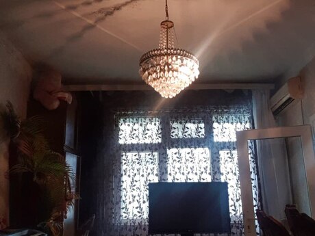 1 otaqlı köhnə tikili - Memar Əcəmi m. - 50 m²