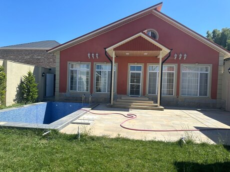 4 otaqlı həyət evi/bağ evi - Şüvəlan q. - 137 m²