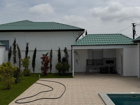 4 otaqlı həyət evi/bağ evi - Buzovna q. - 148 m²
