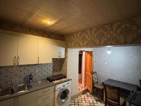 2 otaqlı həyət evi/bağ evi - Nəsimi m. - 50 m²