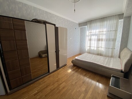 3 otaqlı yeni tikili - Massiv D q. - 100 m²