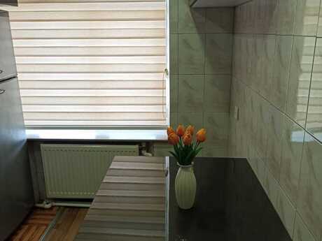 2 otaqlı köhnə tikili - Nizami m. - 65 m²
