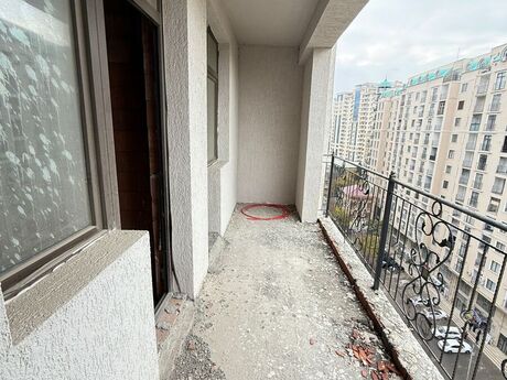 4 otaqlı yeni tikili - Nəsimi r. - 186 m²