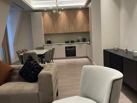 3 otaqlı yeni tikili - Xətai r. - 113 m²
