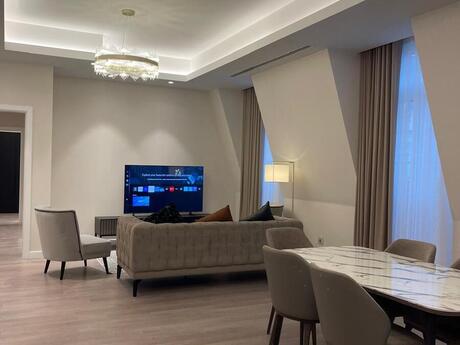 3 otaqlı yeni tikili - Xətai r. - 113 m²