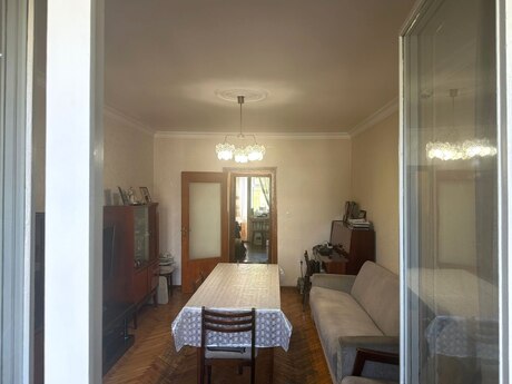 3 otaqlı köhnə tikili - Dərnəgül m. - 90 m²