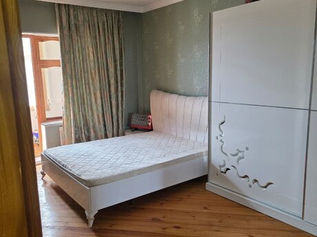 3 otaqlı köhnə tikili - Köhnə Günəşli q. - 68 m²