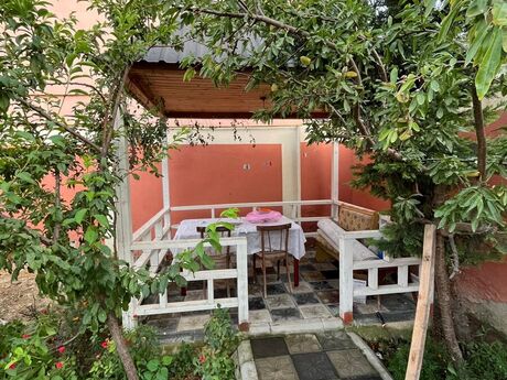 4 otaqlı həyət evi/bağ evi - Şağan q. - 100 m²