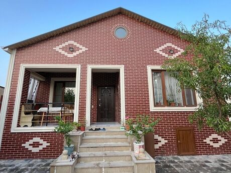 4 otaqlı həyət evi/bağ evi - Şağan q. - 100 m²