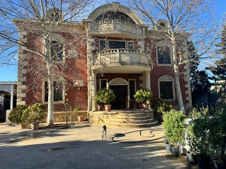 9 otaqlı həyət evi/bağ evi - Pirşağı q. - 450 m²