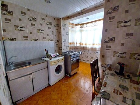 1 otaqlı köhnə tikili - Elmlər Akademiyası m. - 38 m²