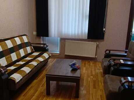 3 otaqlı köhnə tikili - 20 Yanvar m. - 70 m²