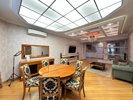 4 otaqlı yeni tikili - Şah İsmayıl Xətai m. - 185 m²