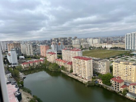4 otaqlı yeni tikili - İnşaatçılar m. - 140 m²