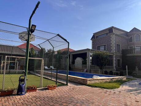 7 otaqlı həyət evi/bağ evi - Bilgəh q. - 360 m²