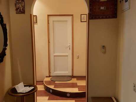 2 otaqlı köhnə tikili - Sahil m. - 55 m²