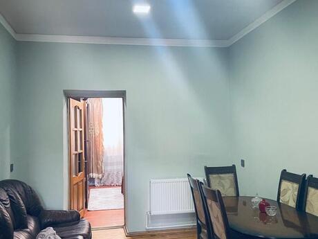 2 otaqlı köhnə tikili - 28 May m. - 50 m²