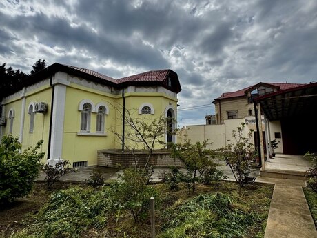 3 otaqlı həyət evi/bağ evi - Həzi Aslanov q. - 110 m²