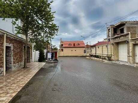3 otaqlı həyət evi/bağ evi - Həzi Aslanov q. - 110 m²