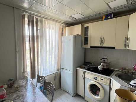 3-комн. вторичка - м. Ичеришехер - 50 м²