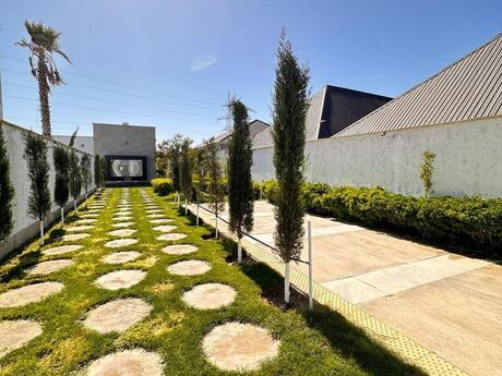 5 otaqlı həyət evi/bağ evi - Mərdəkan q. - 200 m²