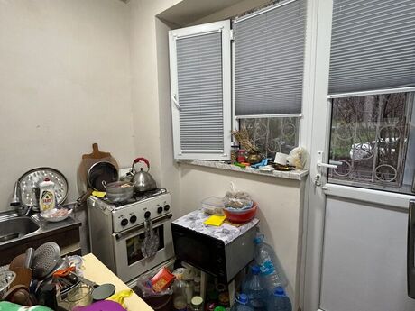 3 otaqlı köhnə tikili - Həzi Aslanov m. - 90 m²