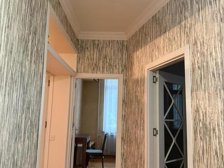 3 otaqlı köhnə tikili - İçəri Şəhər m. - 80 m²