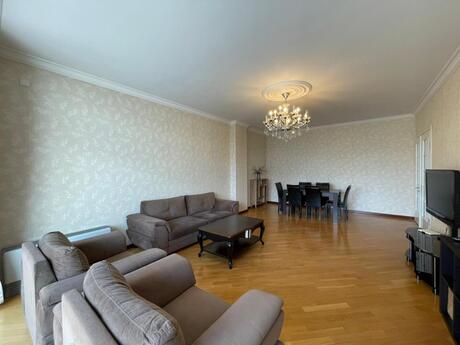3 otaqlı yeni tikili - İçəri Şəhər m. - 145 m²