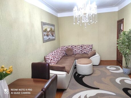3 otaqlı köhnə tikili - Yeni Günəşli q. - 85 m²