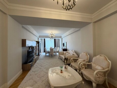 3 otaqlı yeni tikili - Elmlər Akademiyası m. - 165 m²