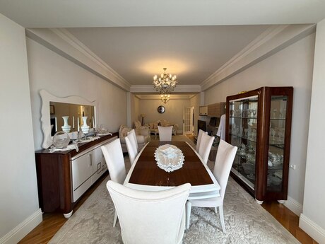 3 otaqlı yeni tikili - Elmlər Akademiyası m. - 165 m²