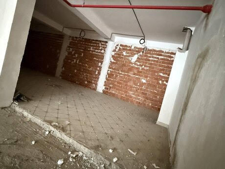 Obyekt - Ağ şəhər q. - 220 m²