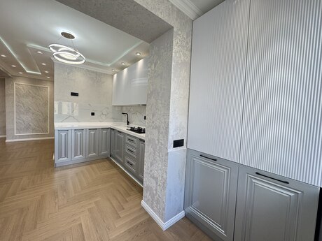 3 otaqlı köhnə tikili - Xalqlar Dostluğu m. - 80 m²