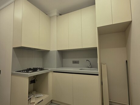 3 otaqlı yeni tikili - İnşaatçılar m. - 80 m²