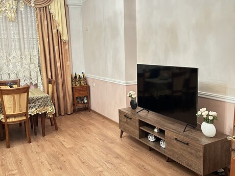 2-room apartment, 105 m², Neftçilər: 250 000 ₼ 5