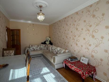 3 otaqlı köhnə tikili - Yeni Günəşli q. - 80 m²