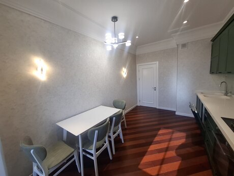2 otaqlı yeni tikili - İnşaatçılar m. - 85 m²