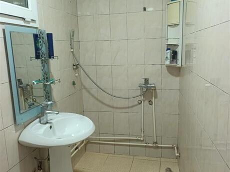 3 otaqlı köhnə tikili - Qaraçuxur q. - 65 m²